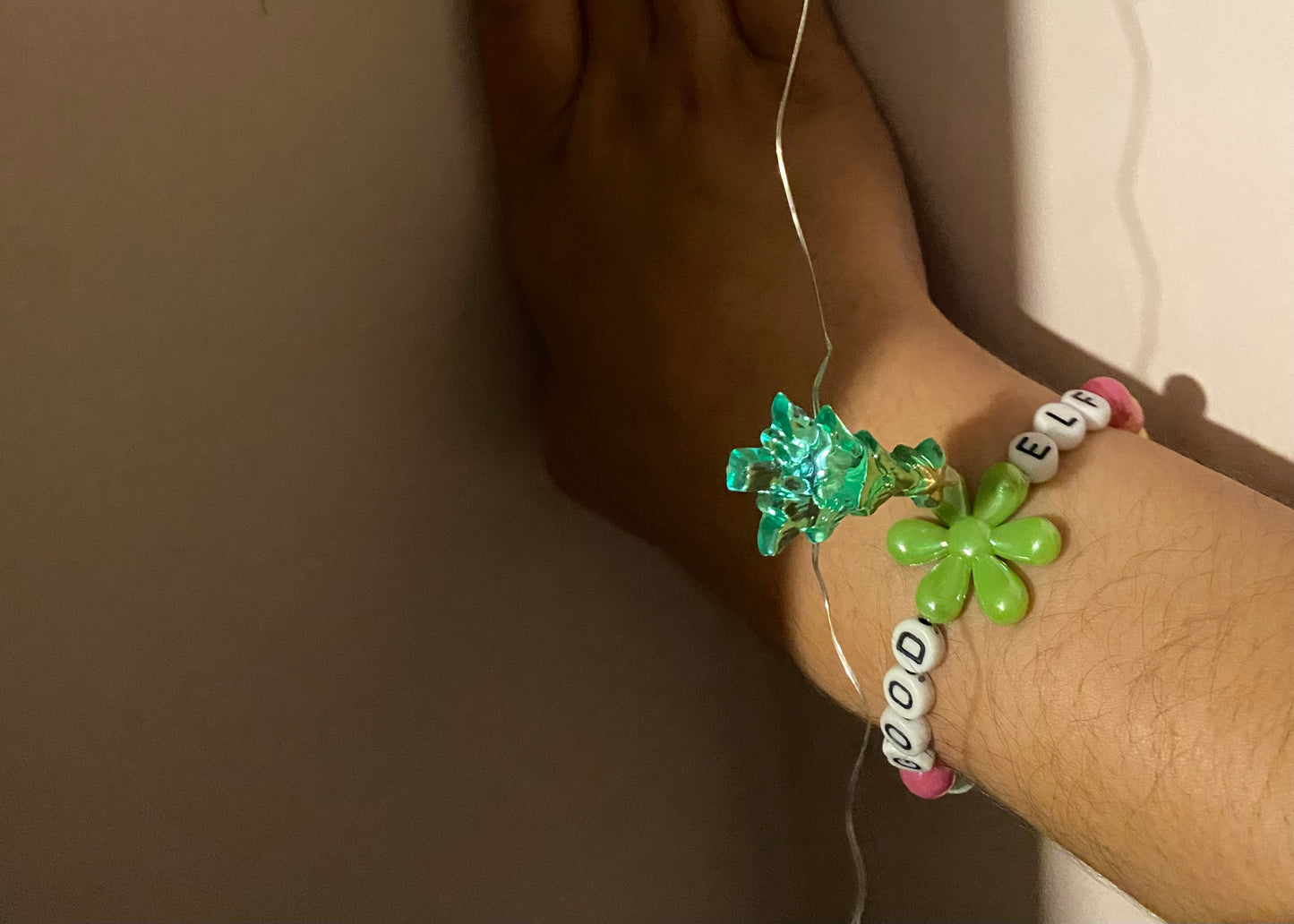 good elf beaded elastic bracelet