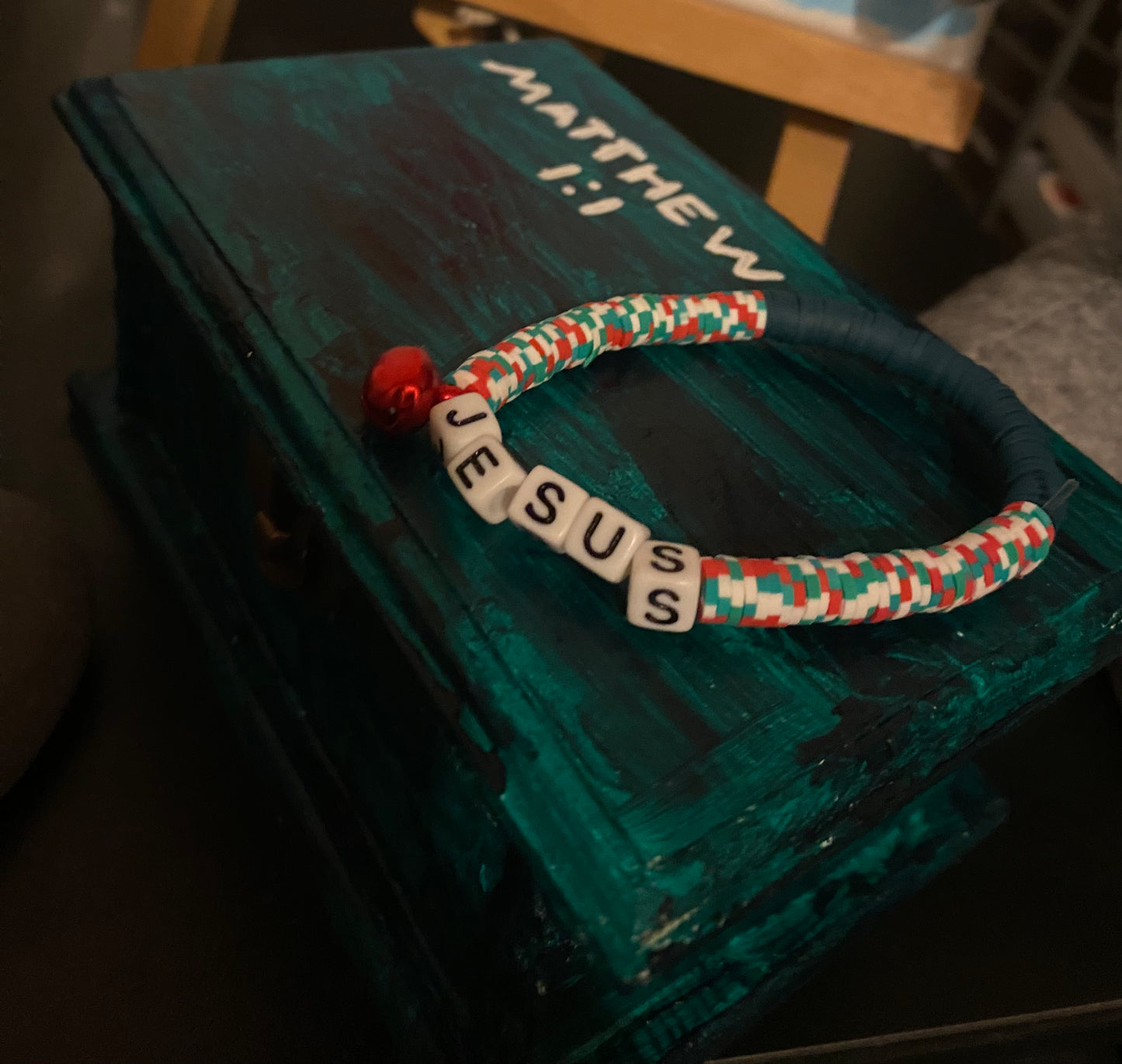 Jesus beaded elastic bracelet