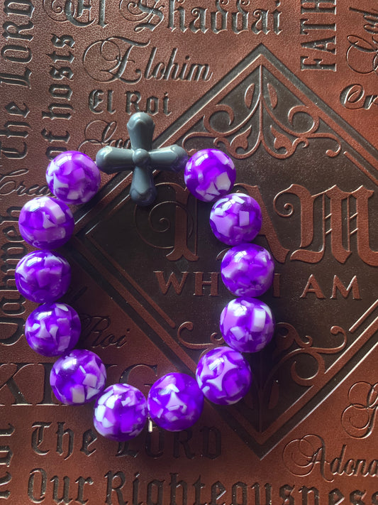 Cross elastic beaded bracelet