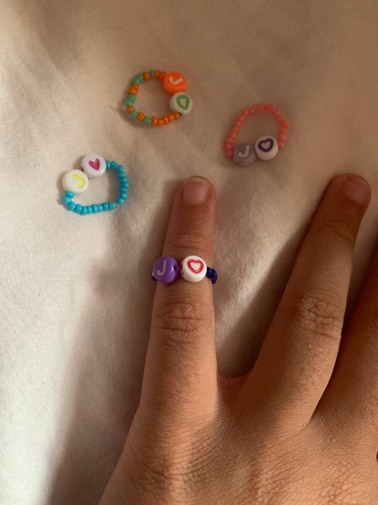 Jesus loves beaded elastic midi ring